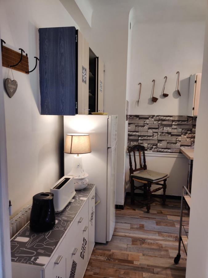 Vintage Flat Overlooking Villefranche Bay Apartment ภายนอก รูปภาพ